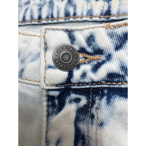 NWT Idyllwind High Rise Light Wash Raw Edge 90s Galveston Denim Shorts SZ: 16 - Picture 6 of 10